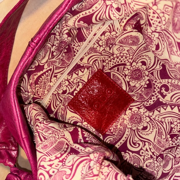 Hobo International Shoulder bag. Rich raspberry color! - Picture 5 of 11